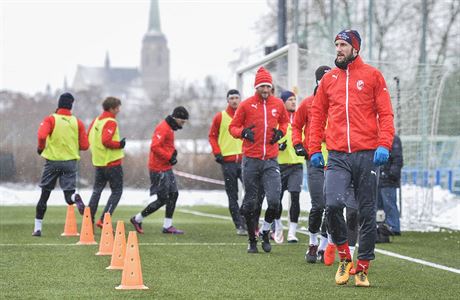 Fotbalist FC Viktorie Plze zahjili 4. ledna zimn ppravu. Vpedu vpravo...
