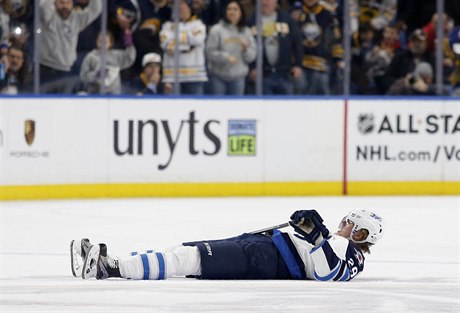 Sestelený Patrik Laine.