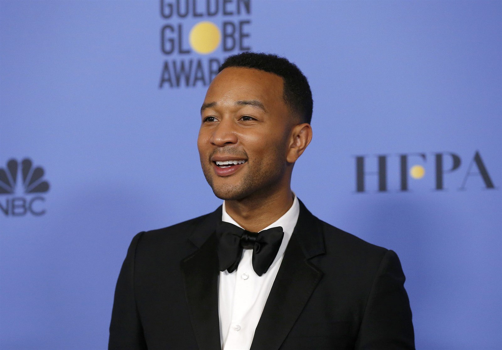John Legend v zákulisí Zlatých glób�