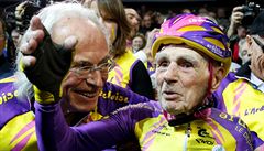 Francouz Robert Marchand, který ve 105 letech zajel nový rekord v hodinovce ve...