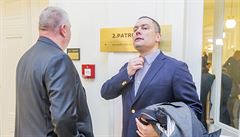 Obvinní v kauze vyzrazení informací BIS Ivo Rittig a David Michal ekají na...