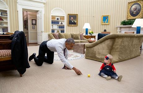 Prezident pot co piel do Ovln pracovny a uvidl na zemi sedt dceru...