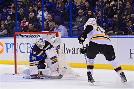 Tým Bostonu spolu s Pastrákem a Krejím vyhráli proti St. Louis