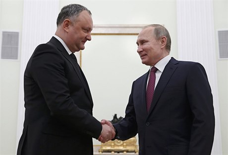 Ruský prezident Putin se setkal se svým moldavským kolegou Igorem Dodonem.