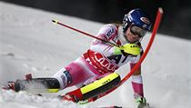 Amerianka Mikaela Shiffrinov ve slalomu Svtovho pohru.