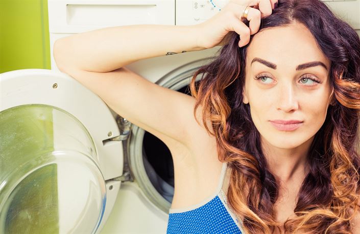Konec máchání prádla v potoce. Tři vynálezy, které ženám změnily život |  Zajímavosti | Lidovky.cz