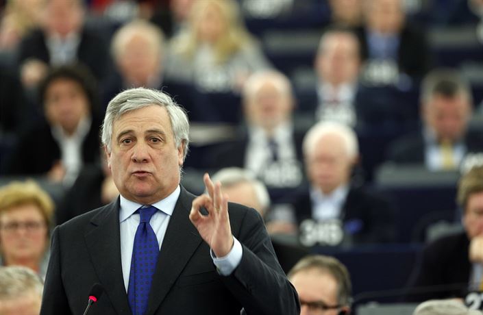 Novým éfem Evropského parlamentu byl zvolen lidovec Tajani