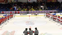 ekání na ruskou hymnu v zápase esko vs Rusko na MS hokejistek do 20 let.
