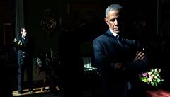 Prezident poslouchá v Zeleném pokoji otce, jeho sedmiletý syn byl v roce 2012...