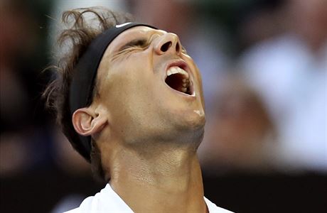 Rafael Nadal se raduje z výhry a z neekaného postupu do finále.