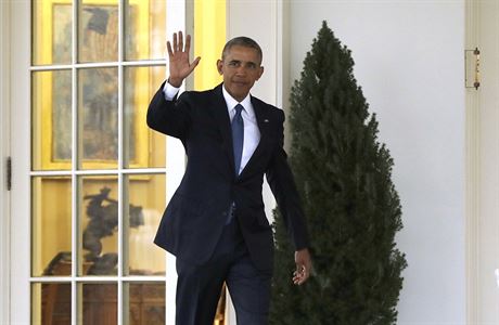 Prezident Obama za sebou naposledy zavřel dveře Oválné pracovny.