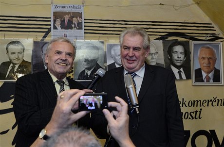 Srpa jmenoval do komise prezident Miloš Zeman.