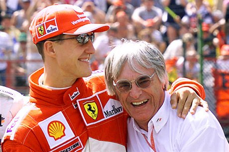 V éře Ferrari měl Michael Schumacher s Ecclestonem už velmi kamarádský vztah.