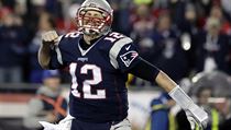 Quarterback New England Patriots Tom Brady slaví.