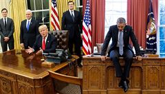 Obamův slavný fotograf zesměšňuje Trumpa. Připomíná, co dělal exprezident jinak