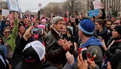 Protest se zúastnil i bývalý ministr zahraniních vcí John Kerry.