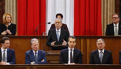 Nový rakouský prezident sloil v parlamentu slib.