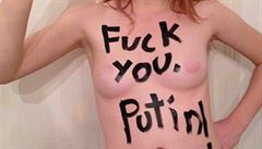 Prsa proti Putinovi. Hnutí Femen nahotou podpořilo Ukrajinu