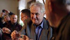 Ovar, chlb se sol a alkohol. Zeman se seel s bvalmi ministry na zabijace