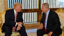 Izraelsk premir Benjamin Netanjahu v New Yorku bhem rozhovoru s Donaldem...