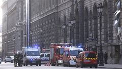 Policie po incidentu evakuovala Louvre.