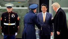 Prezident USA Trump a premiér Japonska Abe na Florid.