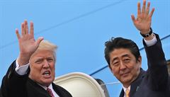 Prezident Trump a premiér Abe.