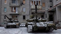 Na vchod Ukrajiny propukly prudk boje. Ob strany konfliktu hls mrtv a rann
