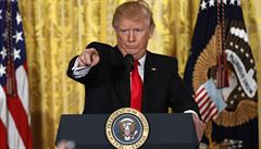 Trump vyzývá reportéra bhem tiskové konference
