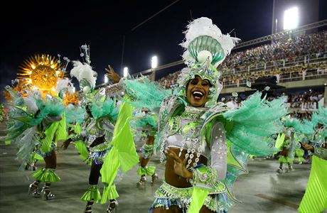 Vichni taneníci se na karneval pipravují jak po tanení, tak po vizuální...