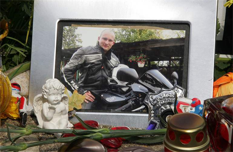 Roman Jedlika miloval motorky.