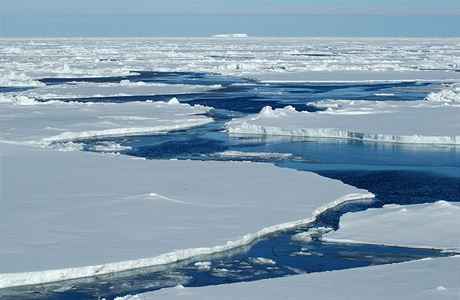 Moský led na Arktid.
