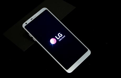Firma LG pedstavila na konferenci v Barcelon novinku, chytr telefon G6.