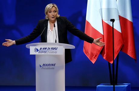Marine Le Penová během kampaně v Nantes