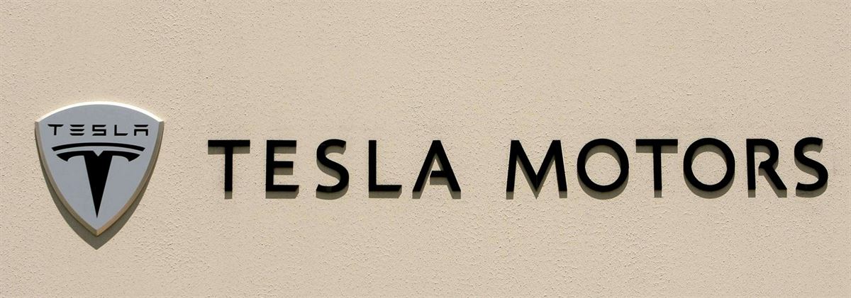 Tesla Motors- ilustra�ní