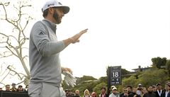 Dustin Johnson se snoubenkou Paulinou Gretzky po triumfu na Genesis Open