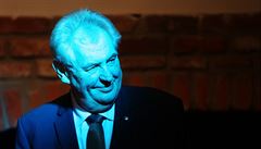 Prezident op�t ost�e kritizoval ve�ejnoprávní televizi