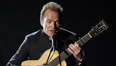 Sting zazpíval píse The Empty Chair z dokumentu Jim: The James Foley Story....