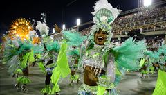 Populárnímu karnevalu v Riu chybějí peníze, hlavně amatérským skupinám