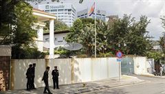 Policie hlídá ped ambasádou KLDR v Kuala Lumpuru.