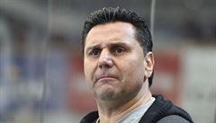 Nejhorší je dělat z hokeje vědu, radí českým trenérům Vladimír Růžička