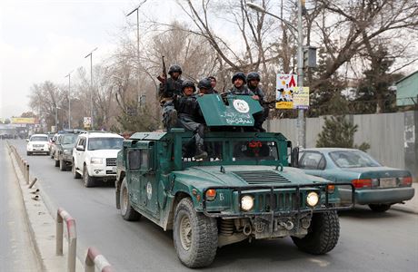 Afghánské bezpenostní síly se chystají zasáhnout proti skupin.