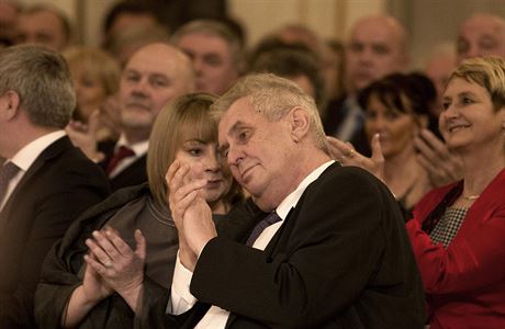 Prezident Milo Zeman se svou manelkou Ivanou.