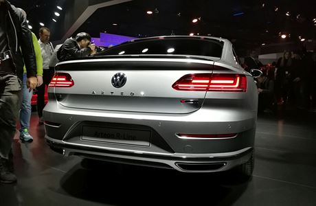 Volkswagen Arteon na autosalonu v enev
