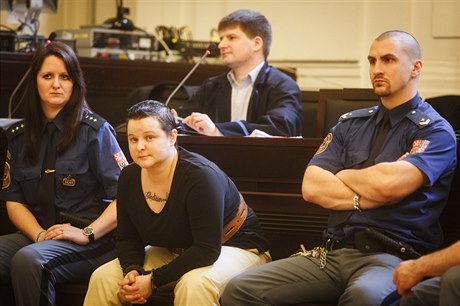 Michelle Sudk u soudu v Praze.
