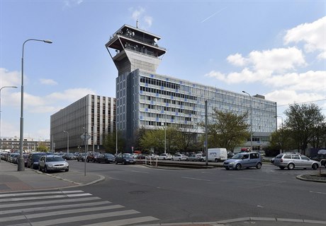 Administrativní budova a vysílací v v Olanské ulici na praském ikov