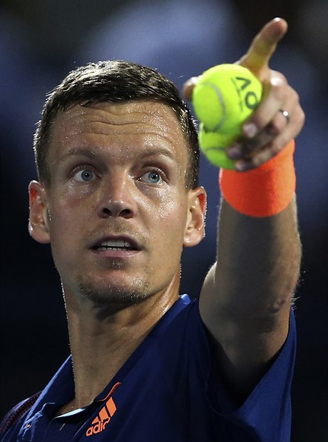 Tomá Berdych si nedokázal poradit s 66. hráem ebíku ATP.