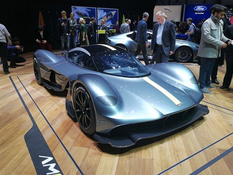 Aston Martin Valkyrie na autosalonu v enev