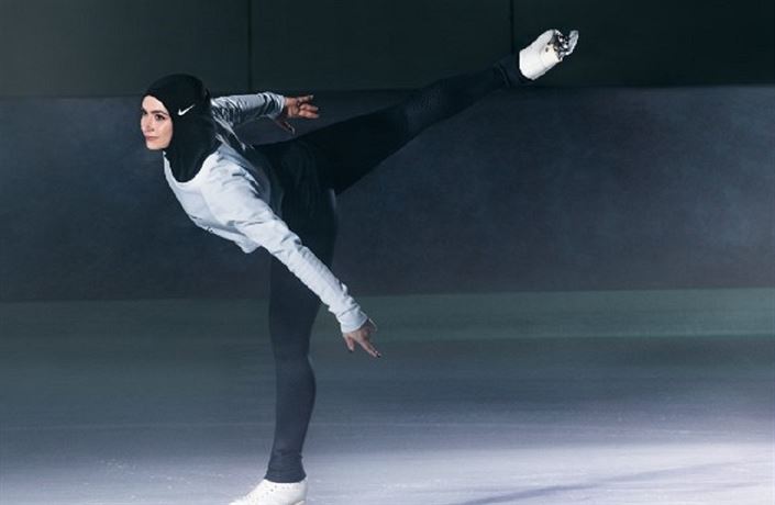Nike Pro Hijab. Jde ale pro muslimky vlastně o krok vpřed, nebo naopak  vzad? | Názory | Lidovky.cz