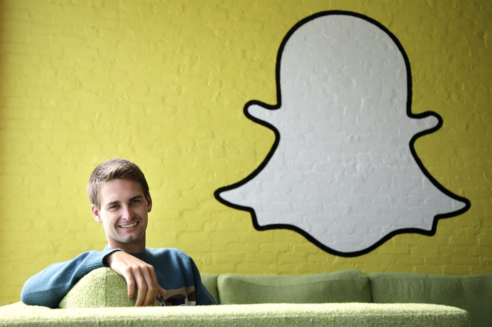 �éf Snapchatu  Evan Spiegel.